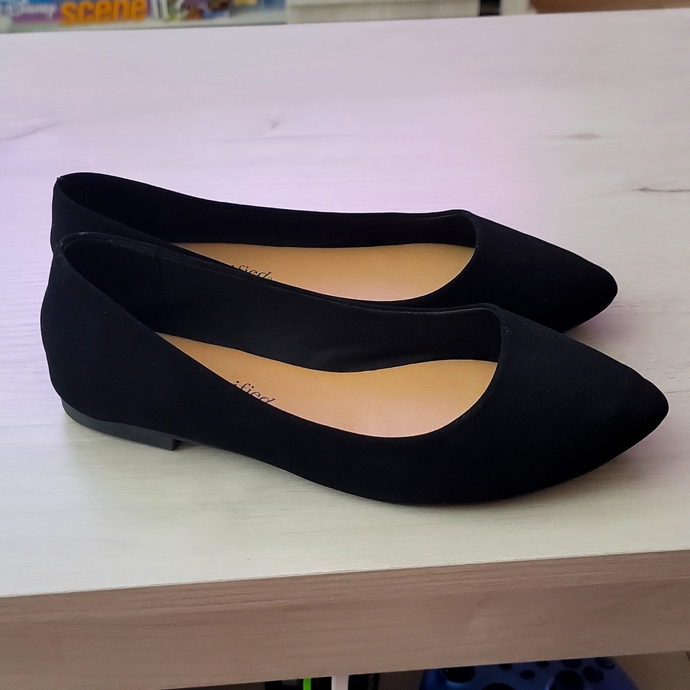 POINTED TOE FLAT - BLACK FAUX SUEDE